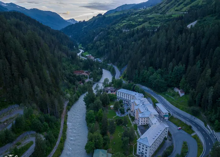 Scuol Palace - Culture, Nature & Health