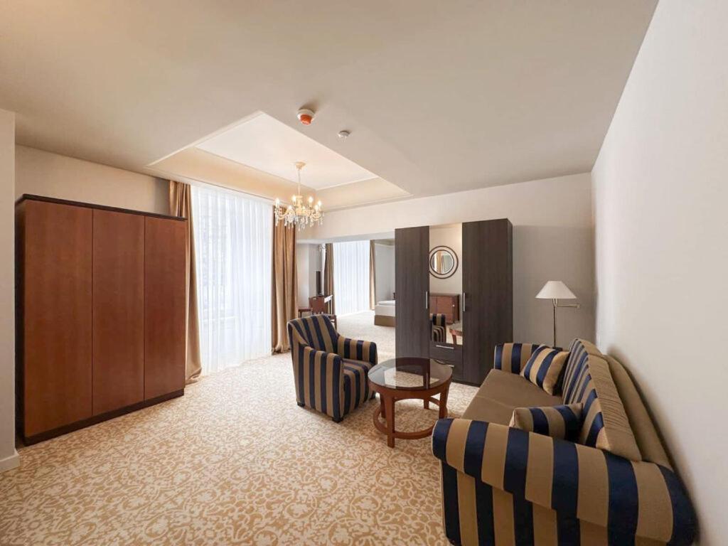 Palace - Culture, Nature & Health Aparthotel *