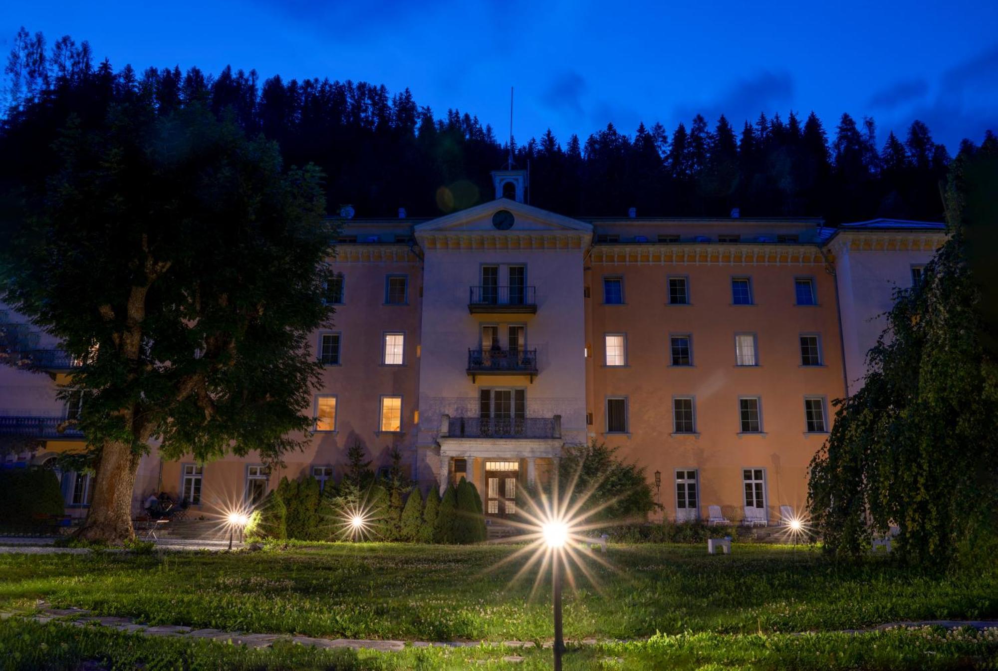 Aparthotel Palace - Culture, Nature & Health Scuol